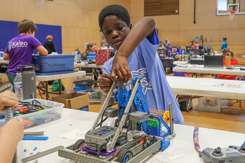 VEX-Robotics-Tournament-28